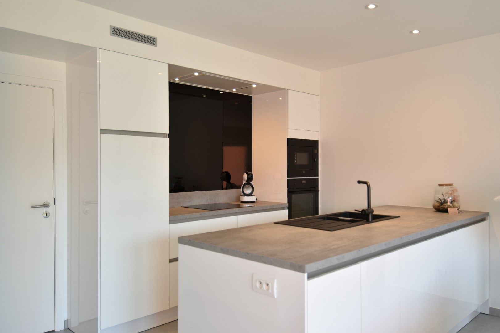 Instapklare, energiezuinige woning (BJ 2021) met 4 slaapkamers (5 mogelijk) én garage te Heule foto 4