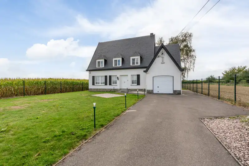 Stijlvolle woning met 3 slaapkamers en zalige tuin foto 30