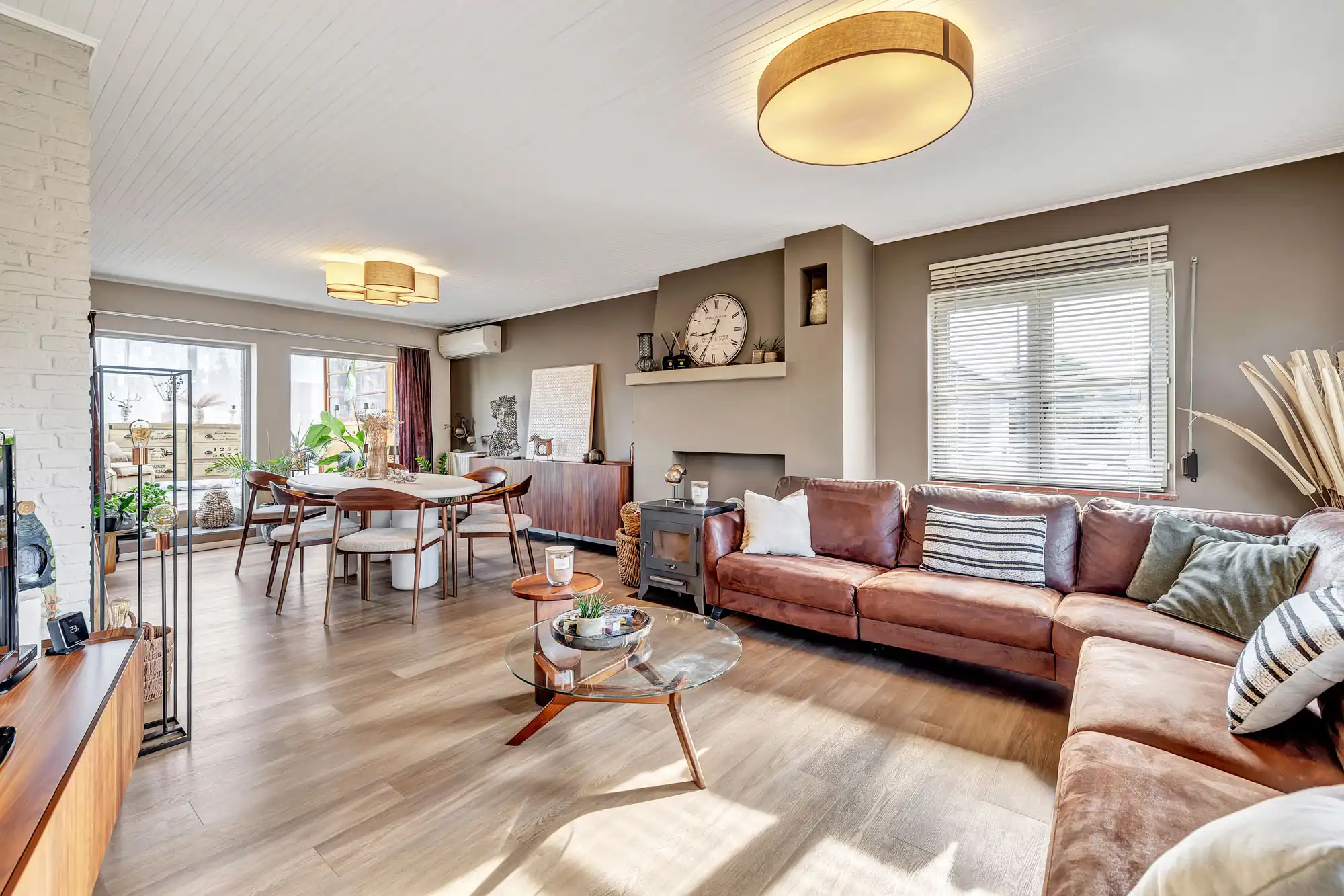 Charmante instapklare woning met 4 slpks, garage en tuin foto 5