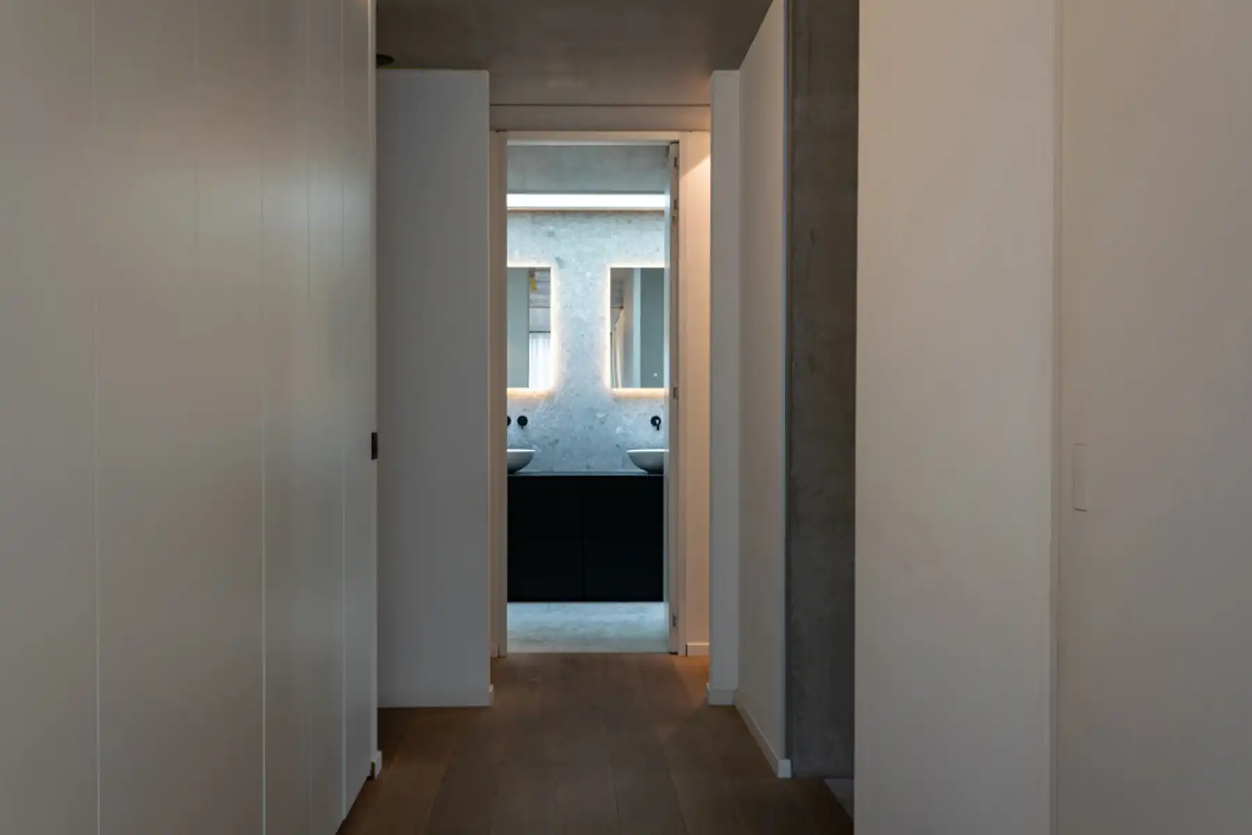 ENERGIEZUINIGE CONCRETE HOUSE OP TOPLOCATIE foto 15
