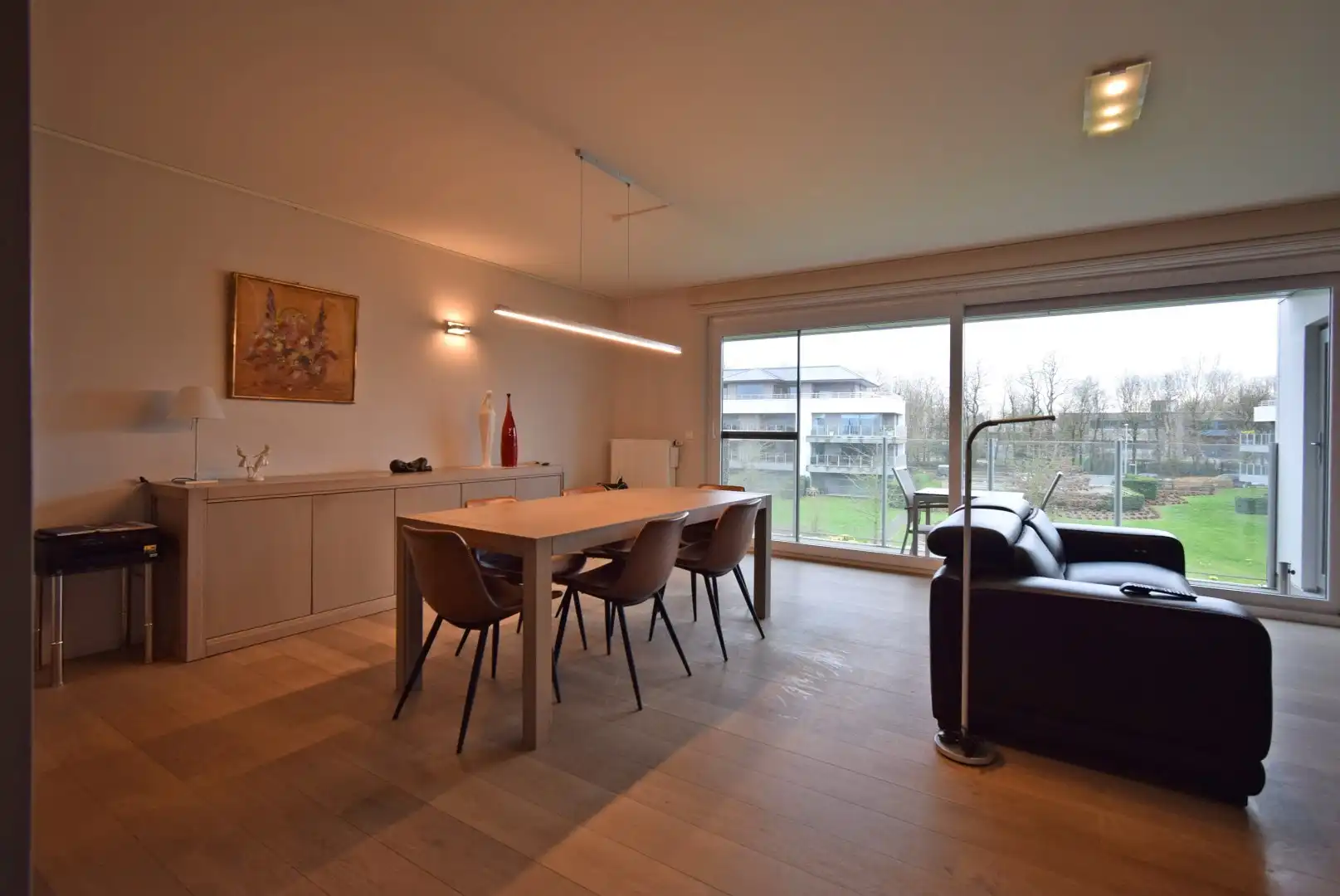 ZEER RESIDENTIEEL NIEUWBOUW APPARTEMENT foto 3