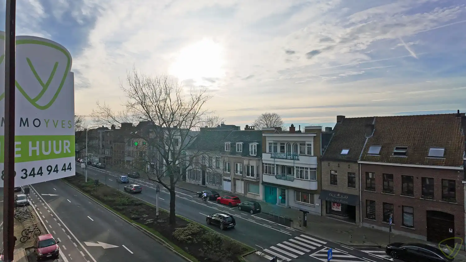 Ruim en lichtrijk appartement met lift en terras in residentie “Mozart” te Eeklo! foto 11