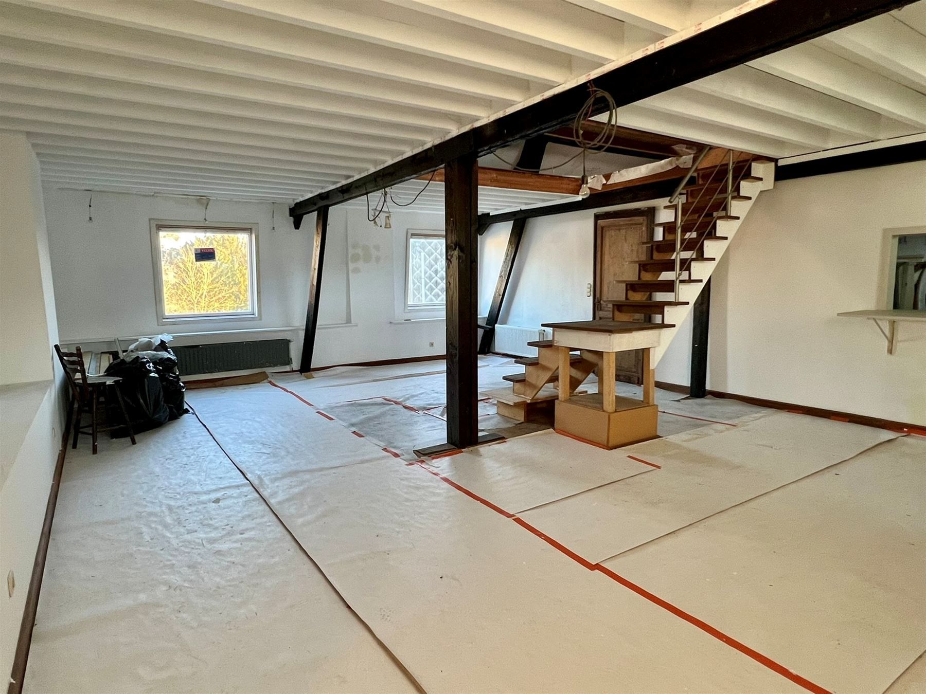 Karaktervol herenhuis met royale woonoppervlakte en tuin foto 17