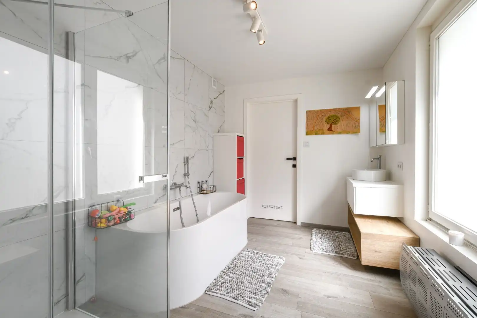 Ruime woning op 50 meter van de zee in Blankenberge foto 12