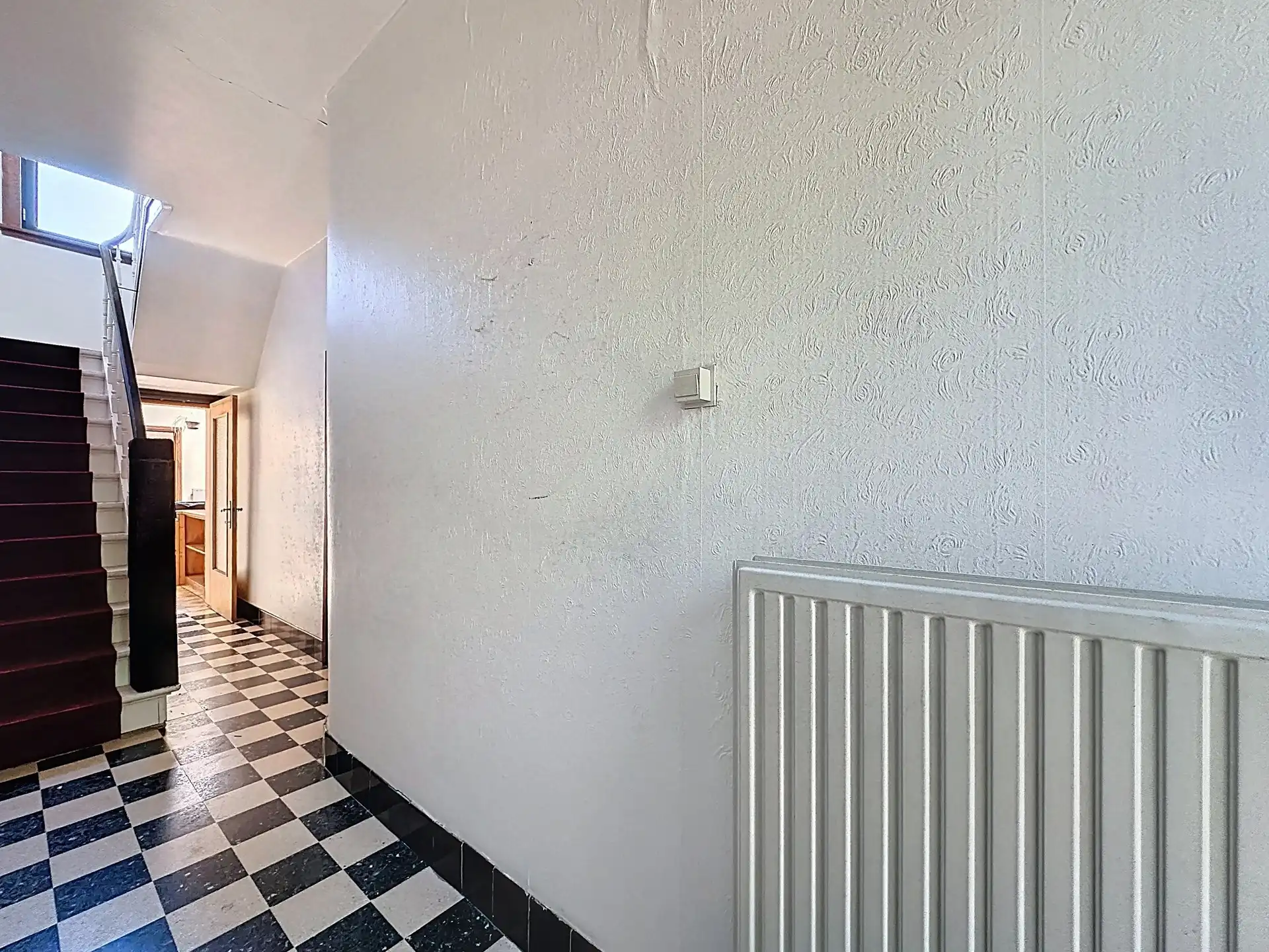 Charmante woning met 3 slaapkamers, oprit en prachtige tuin in hartje Sint-Niklaas foto 6