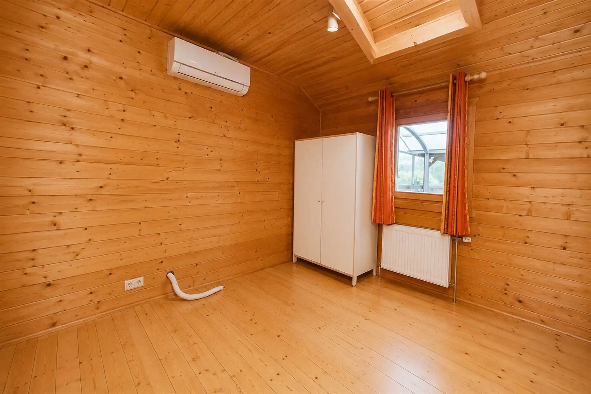 Charmante vakantiewoning op 2.801 m² aan de bosrand in Recht foto 19