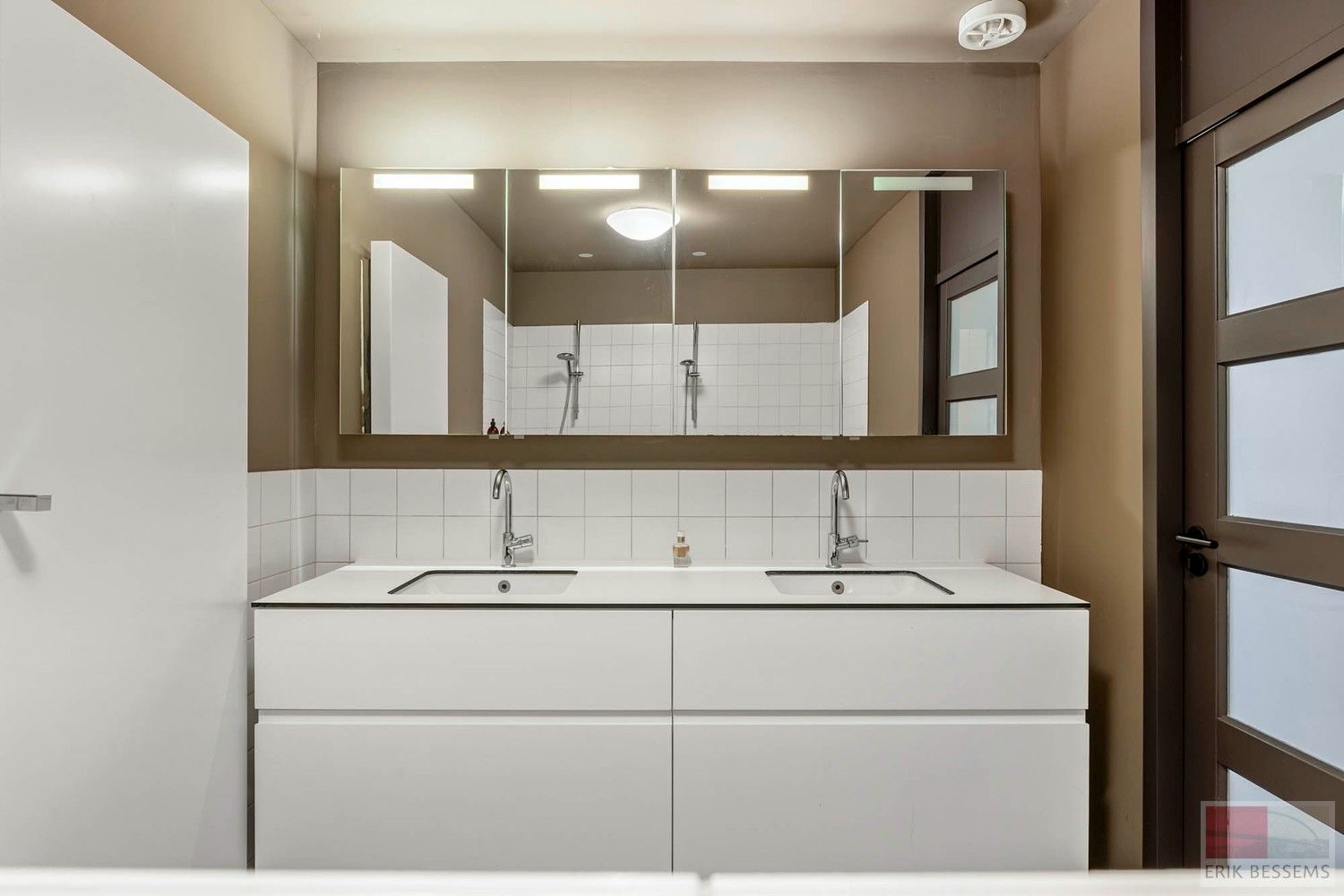 Leuk, grondig gerenoveerde bungalow (2023–2025), rustig gelegen aan het park van Sint-Pietersheim. foto 17