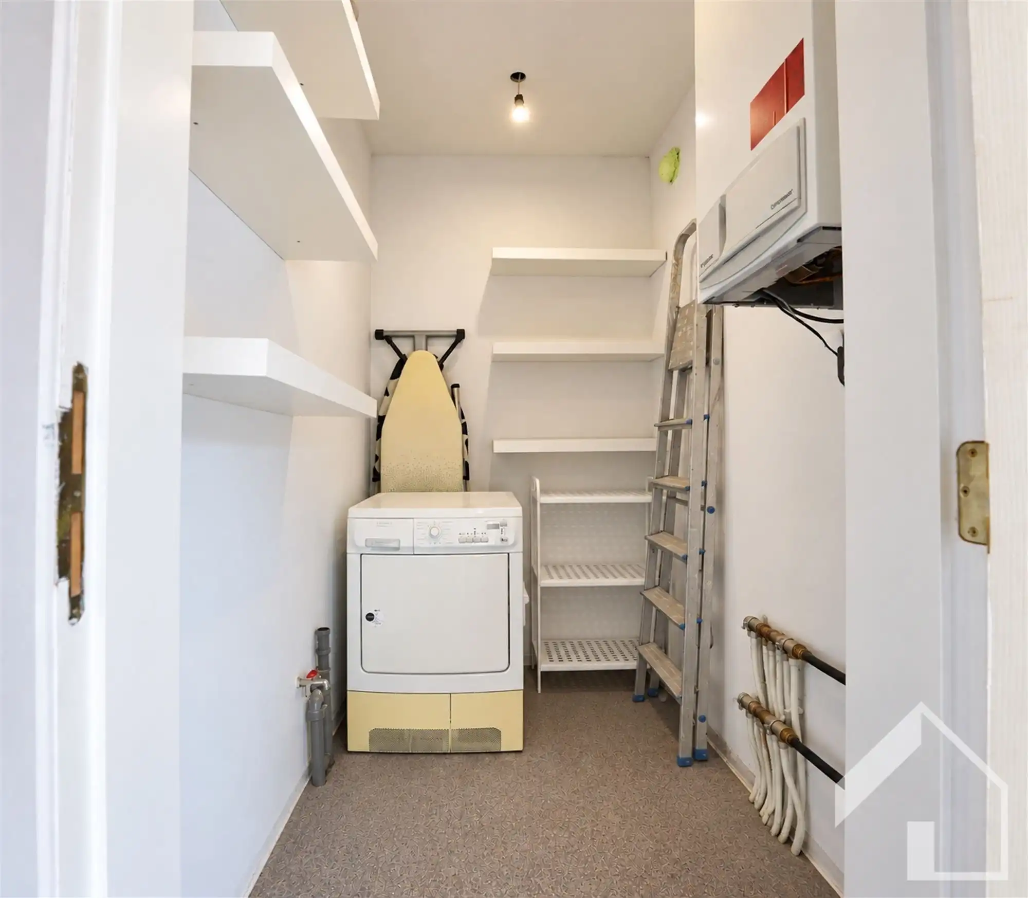 Gezellige woning met 2 slaapkamers en een ruime tuin foto 9