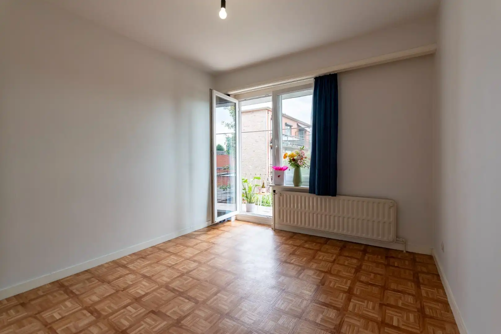 Ruim 2 slaapkamer appartement met garage in Boechout! foto 17