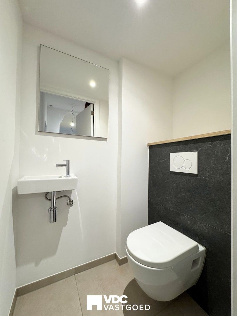 Volledig vernieuwde woning (170 m²) met tuin en garage foto 7