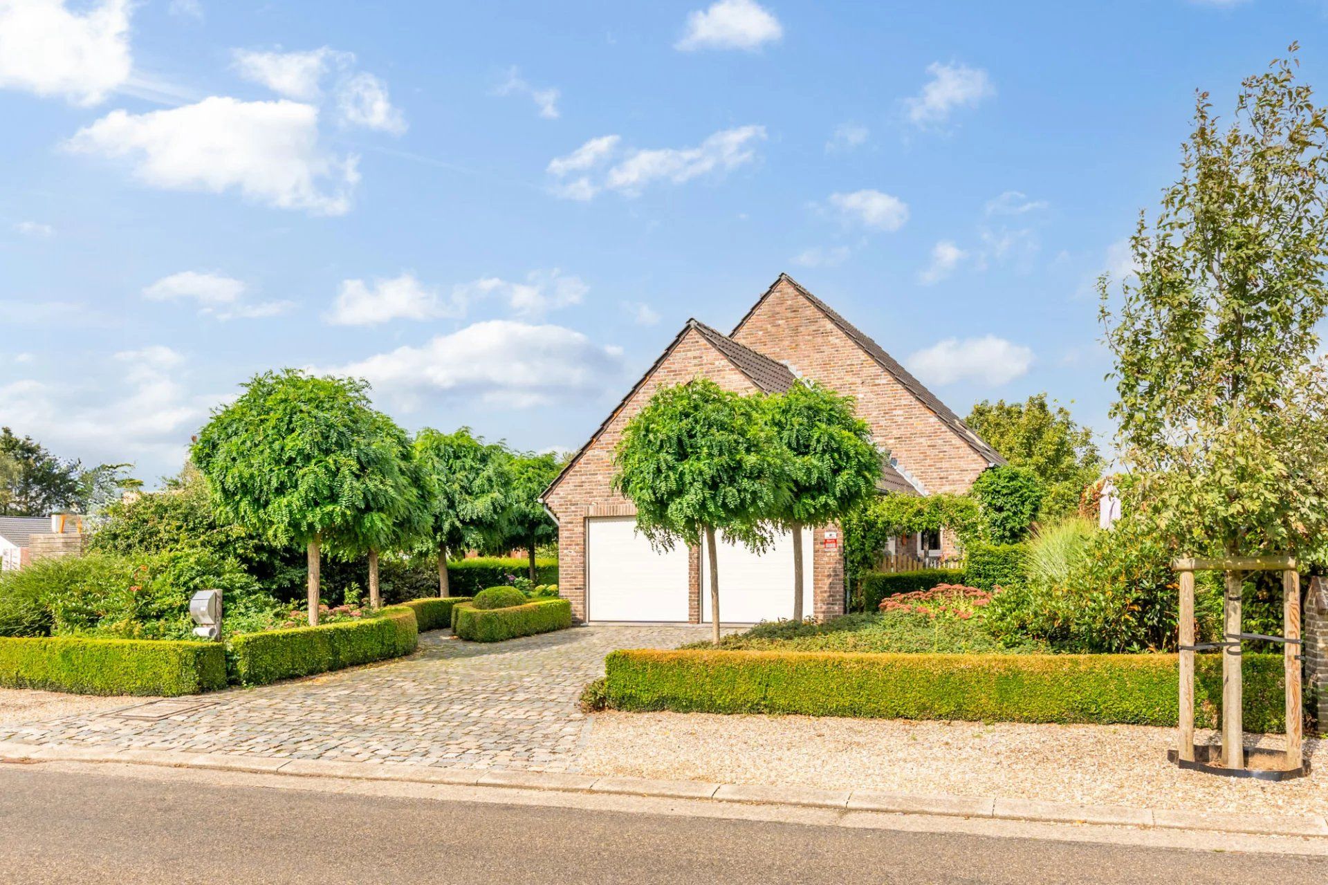 Hoofdfoto van de publicatie: Karaktervolle woning te koop in Heusden