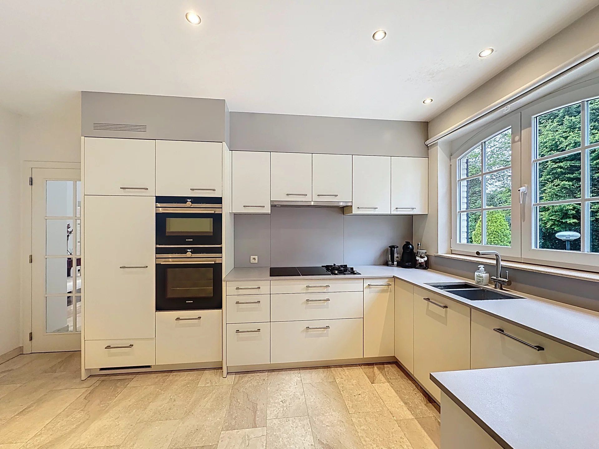 Klassieke energiezuinige villa met 4 (mog. 5) slaapkamers op ruim perceel. foto 17