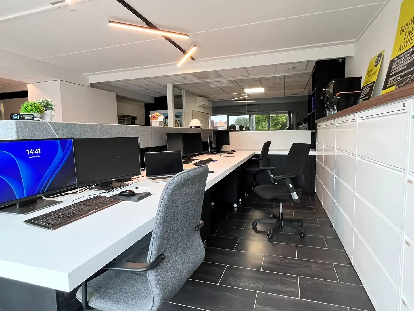 Gelijkvloers handelspand van 174 m² foto 17