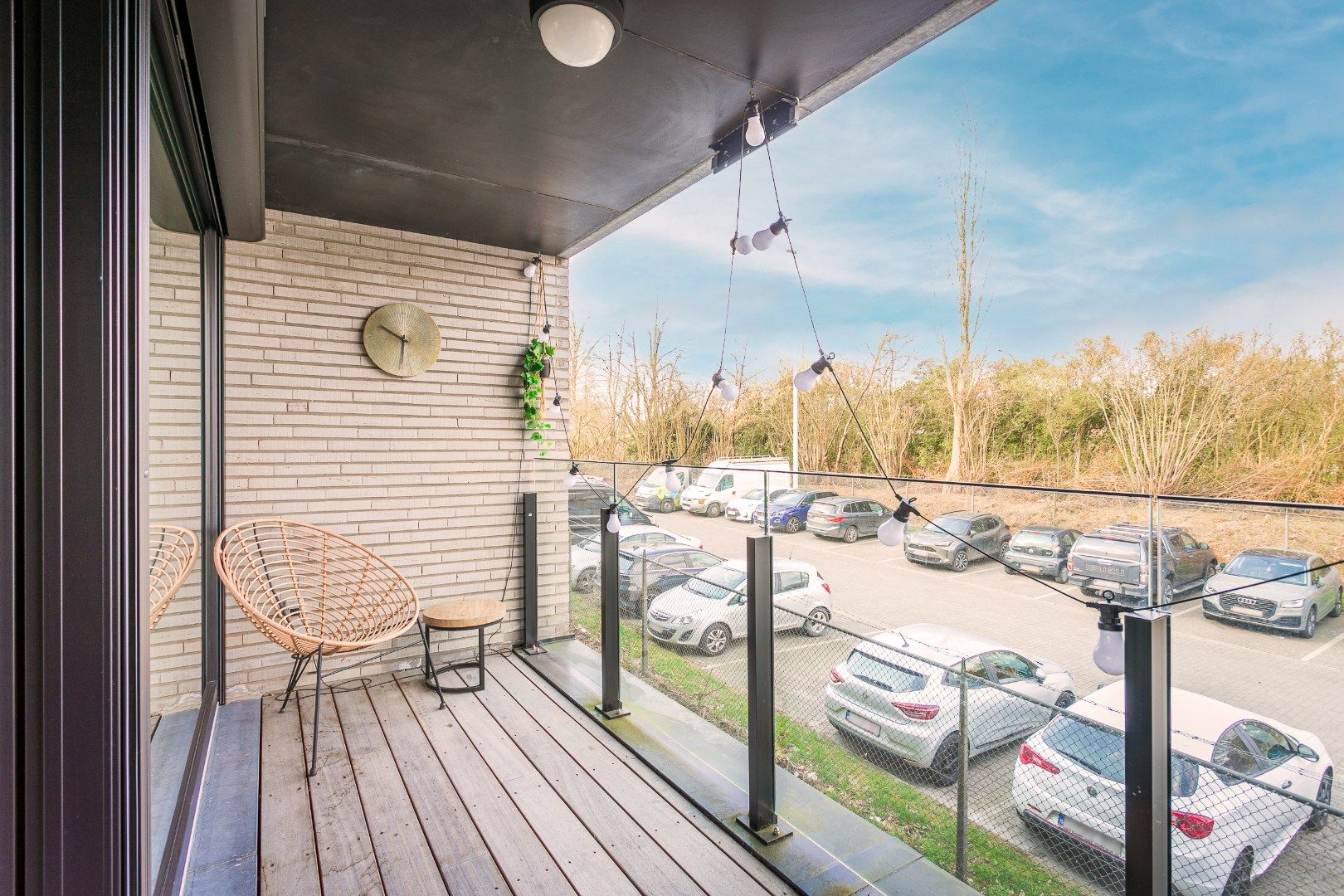 Recent, energiezuinig appartement met 2 slpks, 2 terrassen en autostaanplaats foto 15