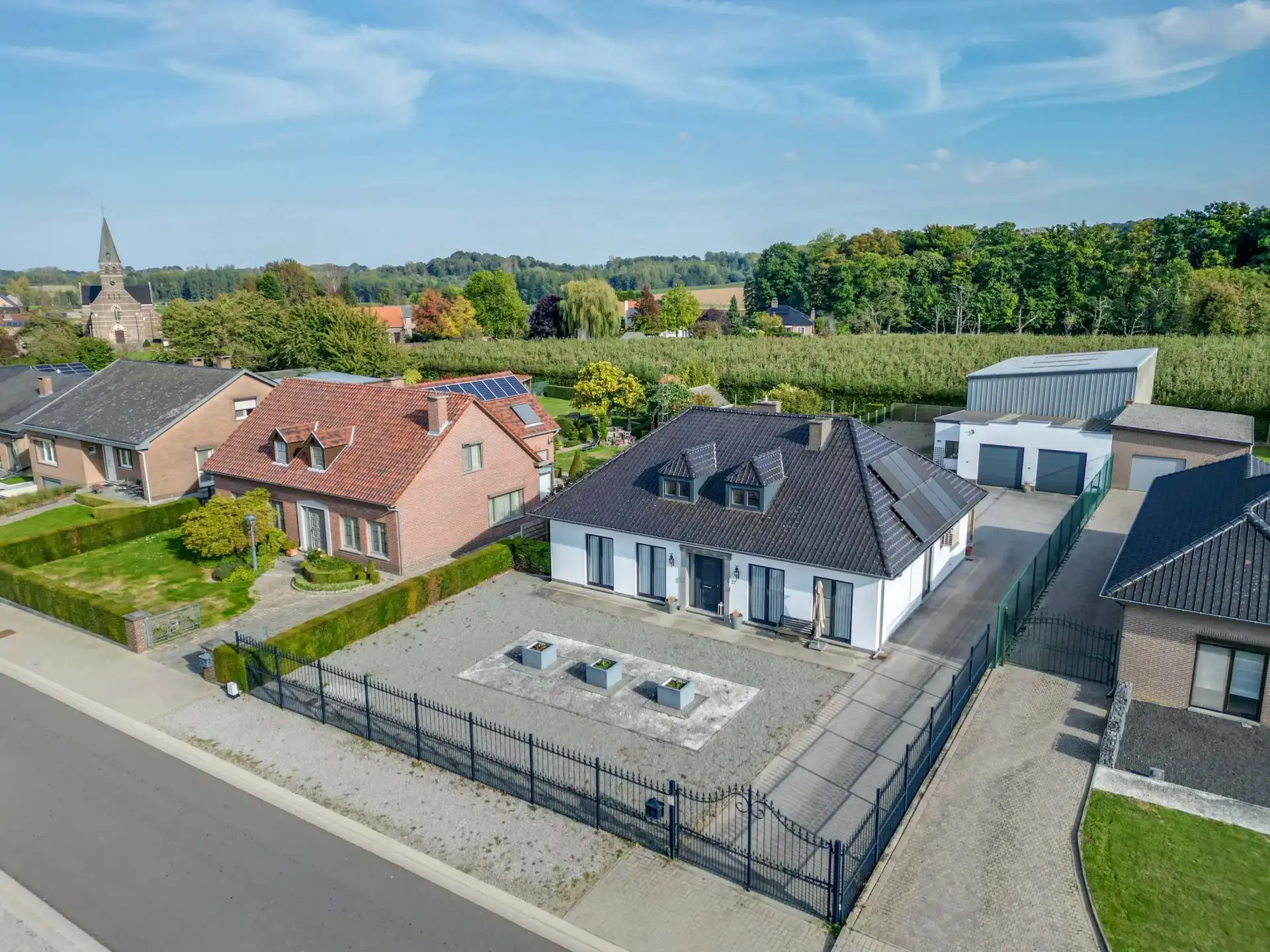 Ruime villa met 3 slaapkamers, dubbele garage en zolder van 116m² - landelijke topligging in Schalkhoven foto 2
