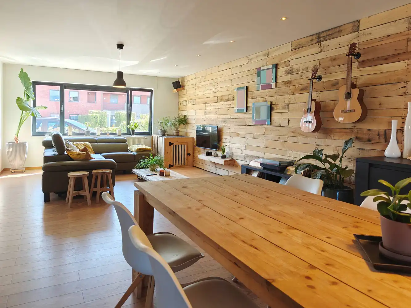 Ruime instapklare gezinswoning met 3 slaapkamers foto 7