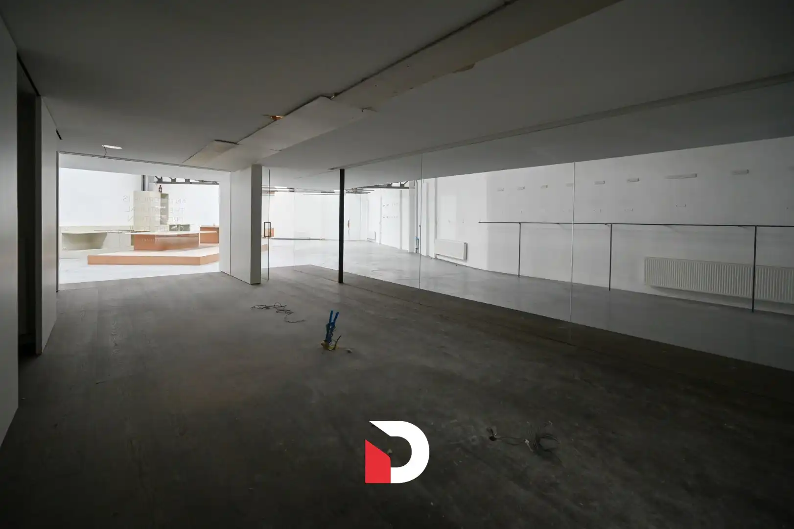 Gerenoveerd handelspand / winkelruimte op een strategische locatie te Assebroek. foto 15