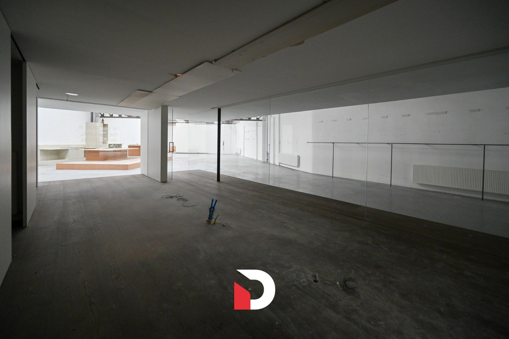 Gerenoveerd handelspand / winkelruimte op een strategische locatie te Assebroek. foto 15