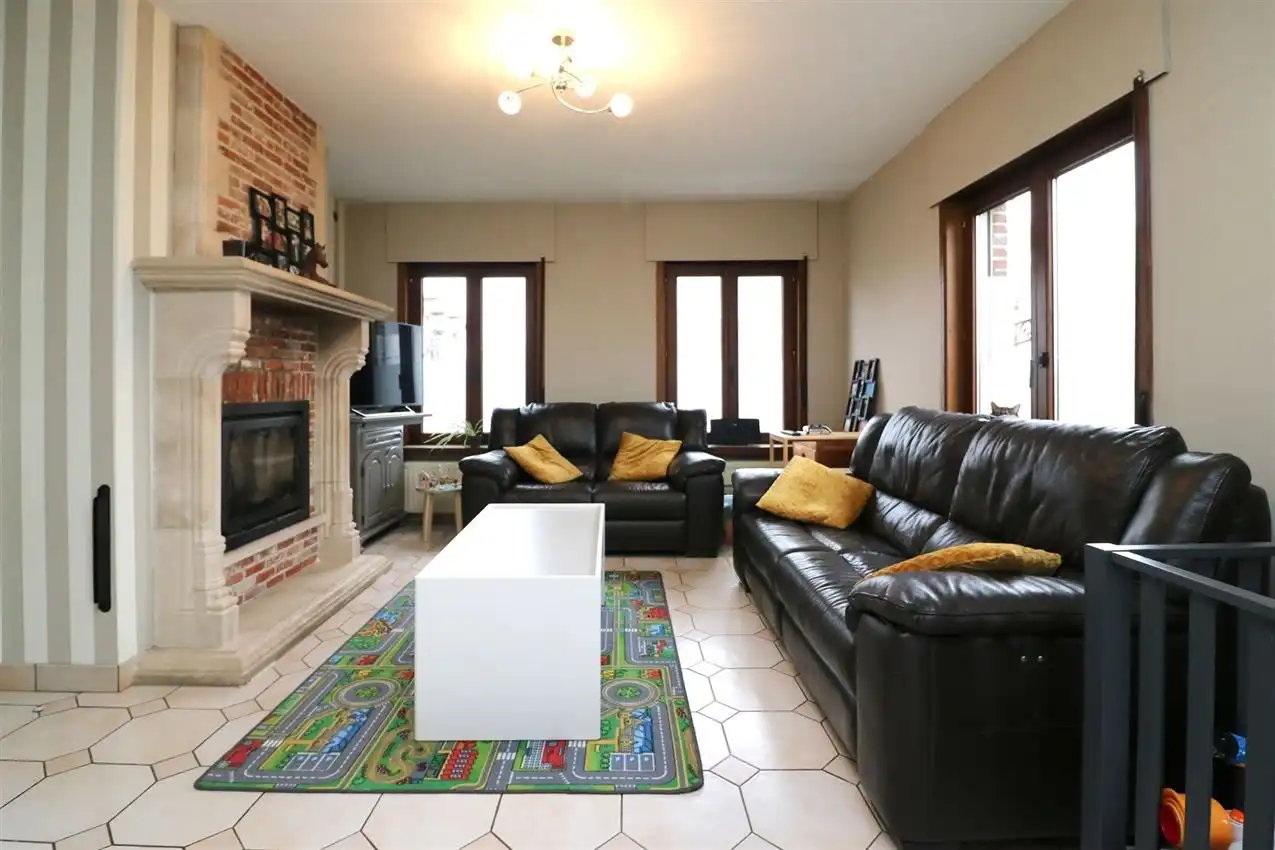 Villawoning met tuin op een goede locatie foto 8
