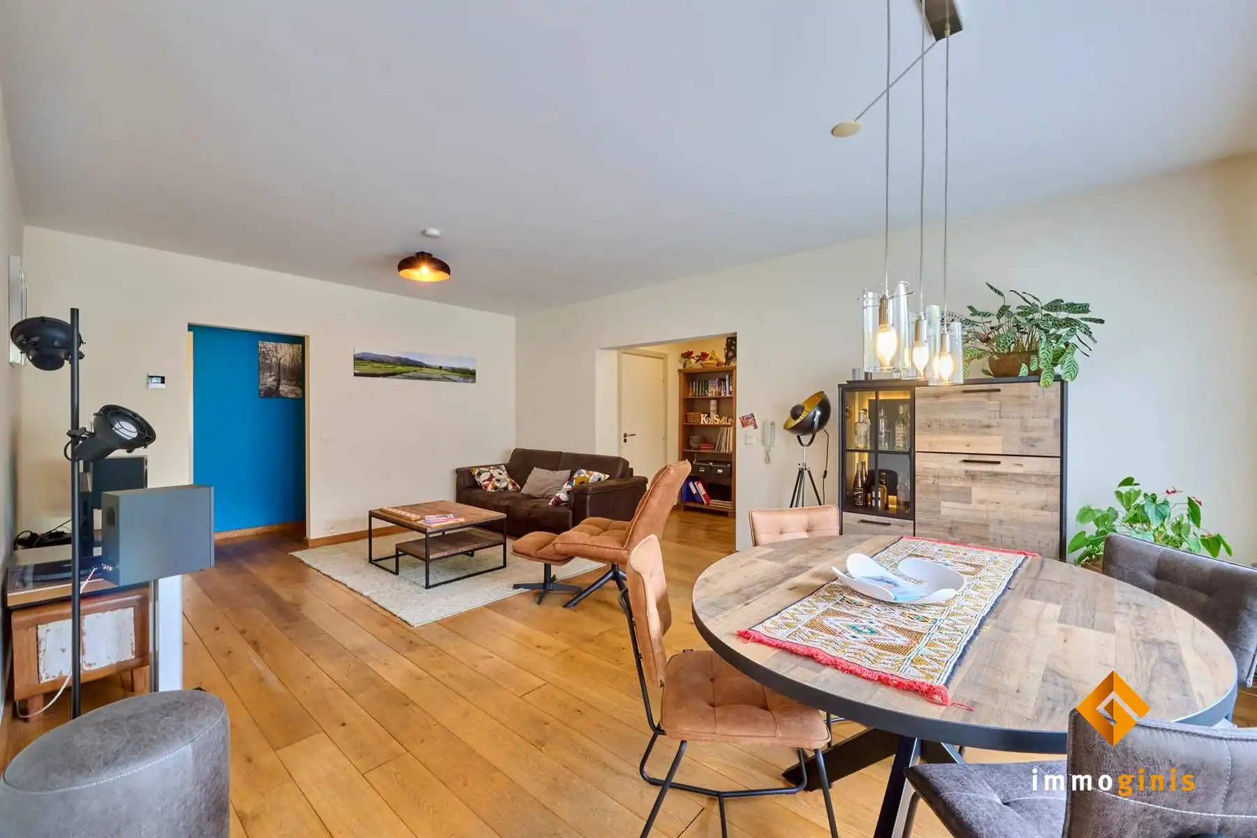 Gelijkvloers appartement met 2 à 3 slaapkamers en gezellig tuintje, in het centrum van Hamont. foto 3