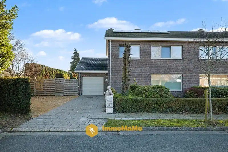 HALFOPEN BEBOUWING MET 3 SLAAPKAMERS EN RUSTGEVENDE TUIN TE KOOP IN WACHTEBEKE foto {{pictureIndex}}