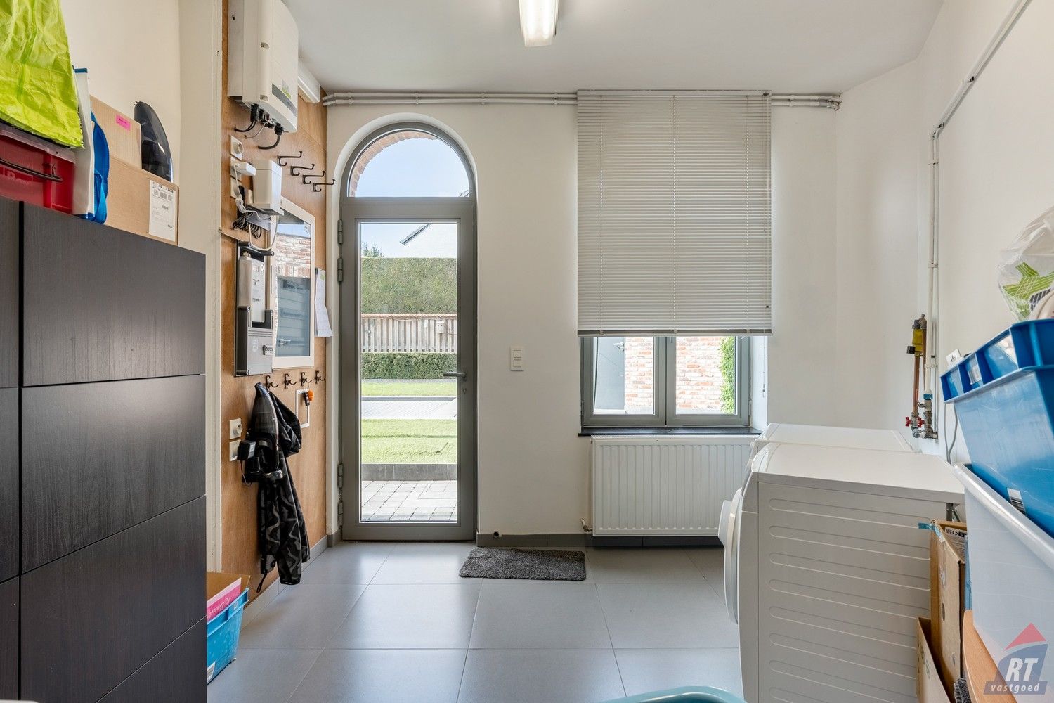 Exclusieve woning met zwembad in het landelijke Kerkom-bij-Sint-Truiden foto 10