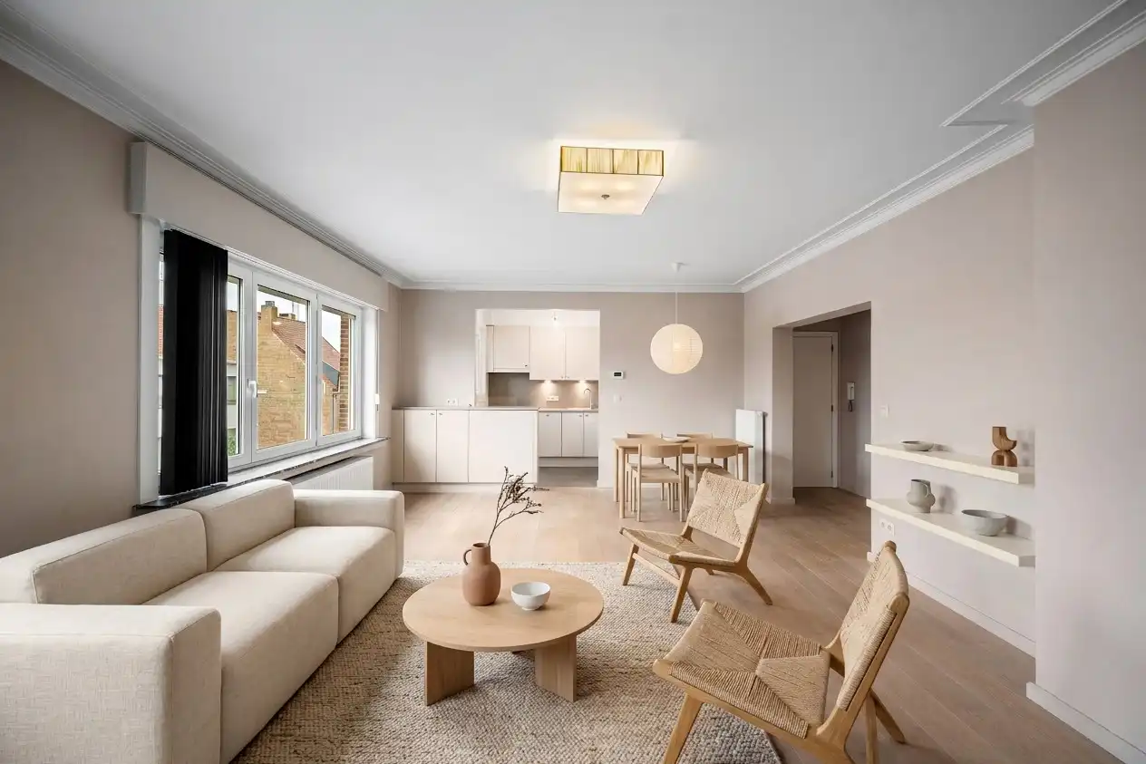 Instapklaar en lichtrijk appartement met terras in het centrum van Heist. foto 5