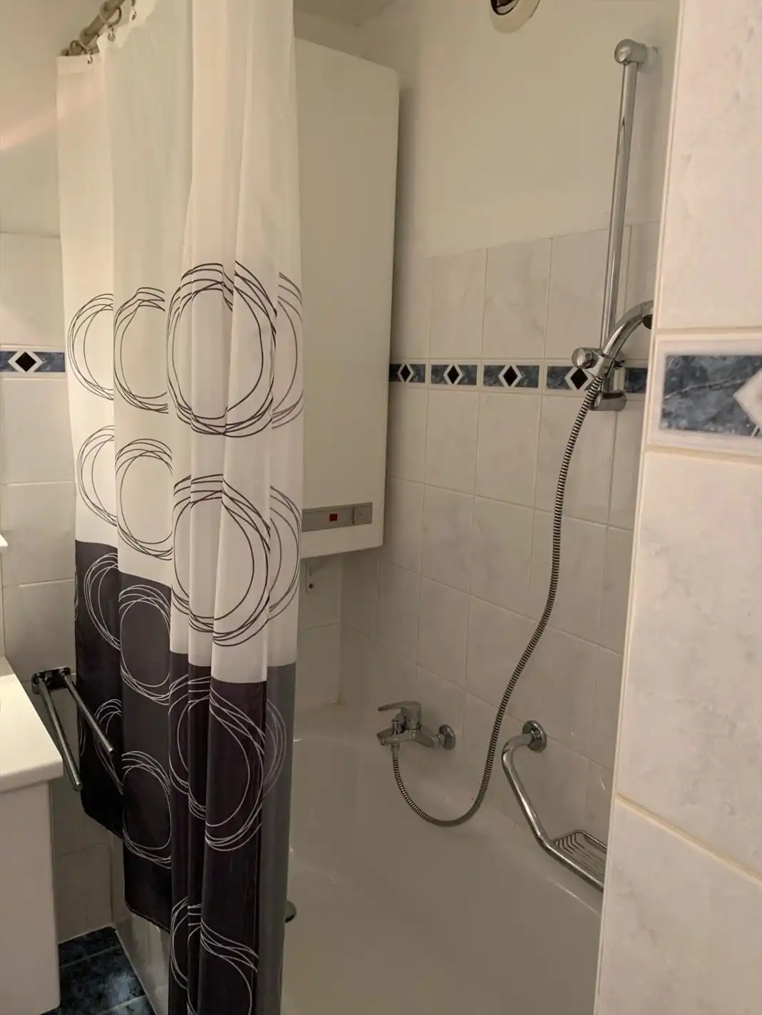 Gemeubeld appartement met twee slaapkamers - frontaal zeezicht foto 11