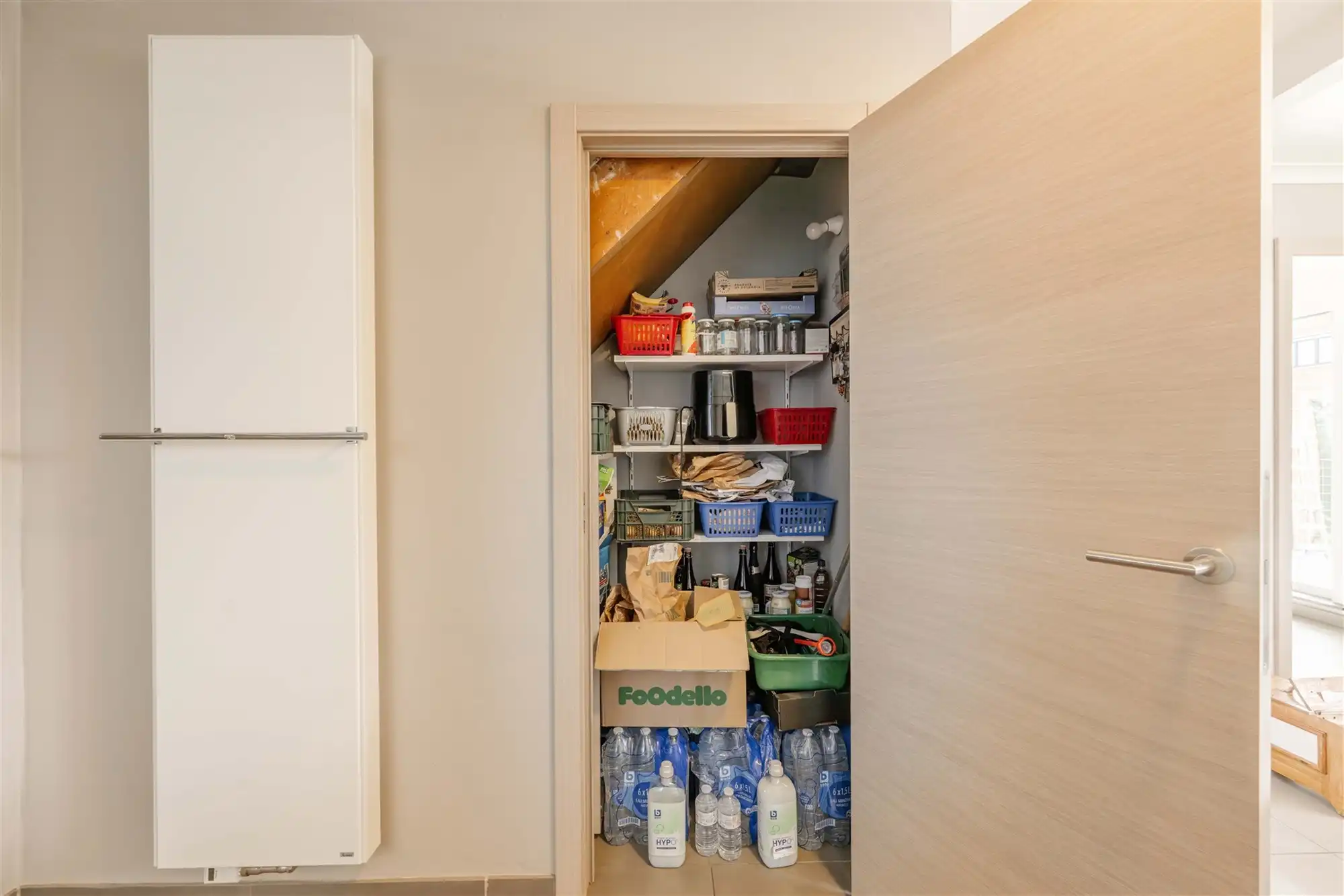 Halfopen woning met 4 slaapkamers, garage en zongerichte tuin foto 22