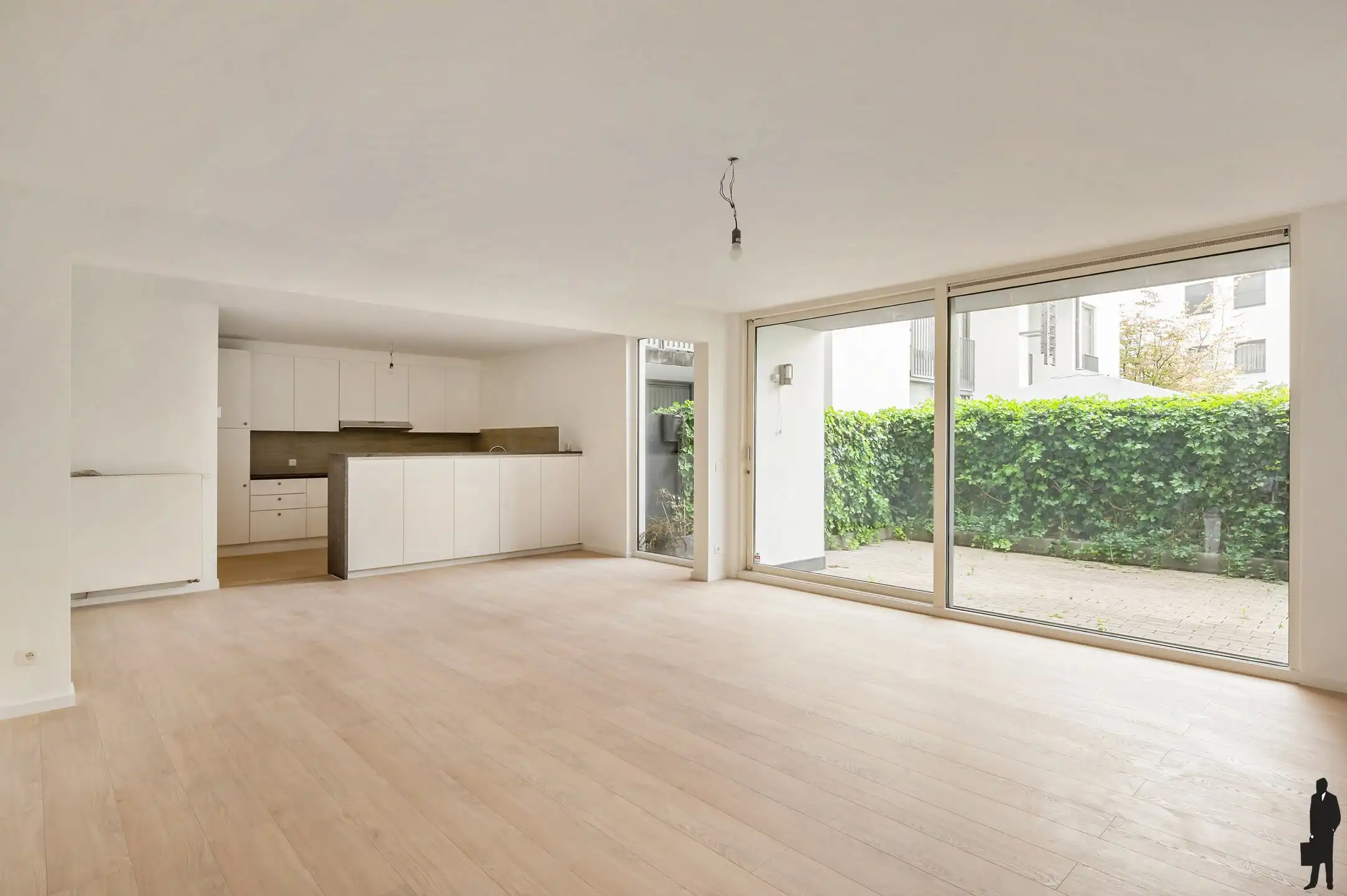 Ruim appartement op toplocatie met  Zuidgerichte koer. foto 2