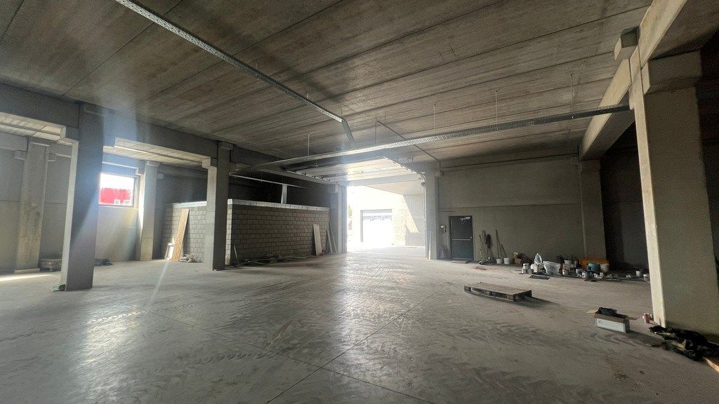 Nieuwbouw magazijn te huur in Pantserschipstraat in Gent foto 4
