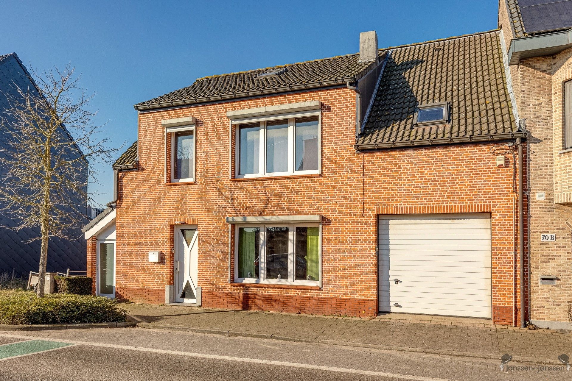 Ruime woning met bijgebouw op een perceel van 497m². foto 29