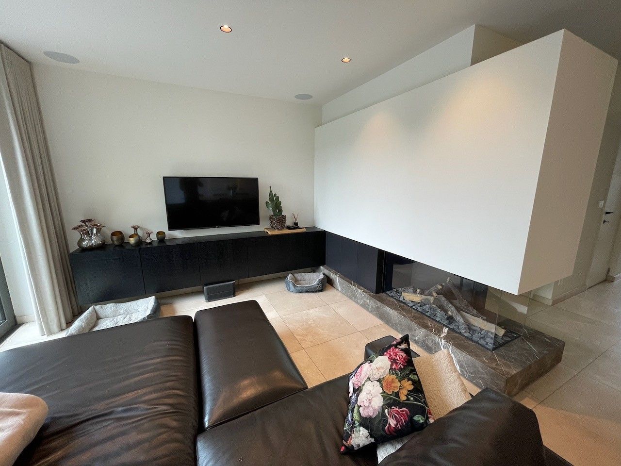 Genk, Huiskensweier 35: Ruime woning met magazijn, kantoorruimte, ruime garage, opslagplaats, 3 slaapkamers, 2 badkamers,... op 53a62ca vlot bereikbaar vlakbij Natuurgebied "De Maten". foto 17