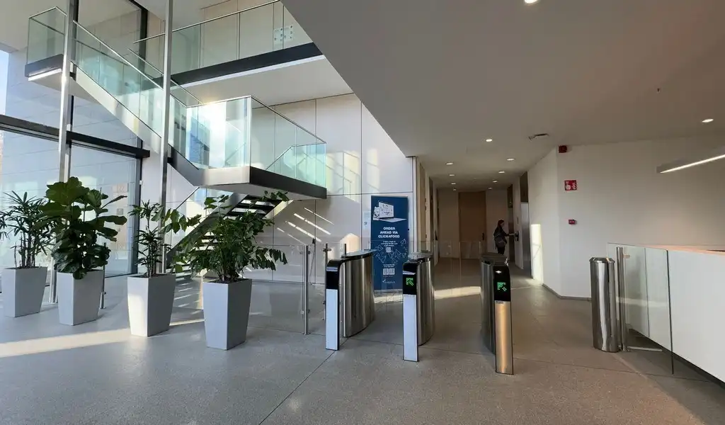 Gemeubelde kantoren met dienstverlening  in AA Tower in Gent foto 21