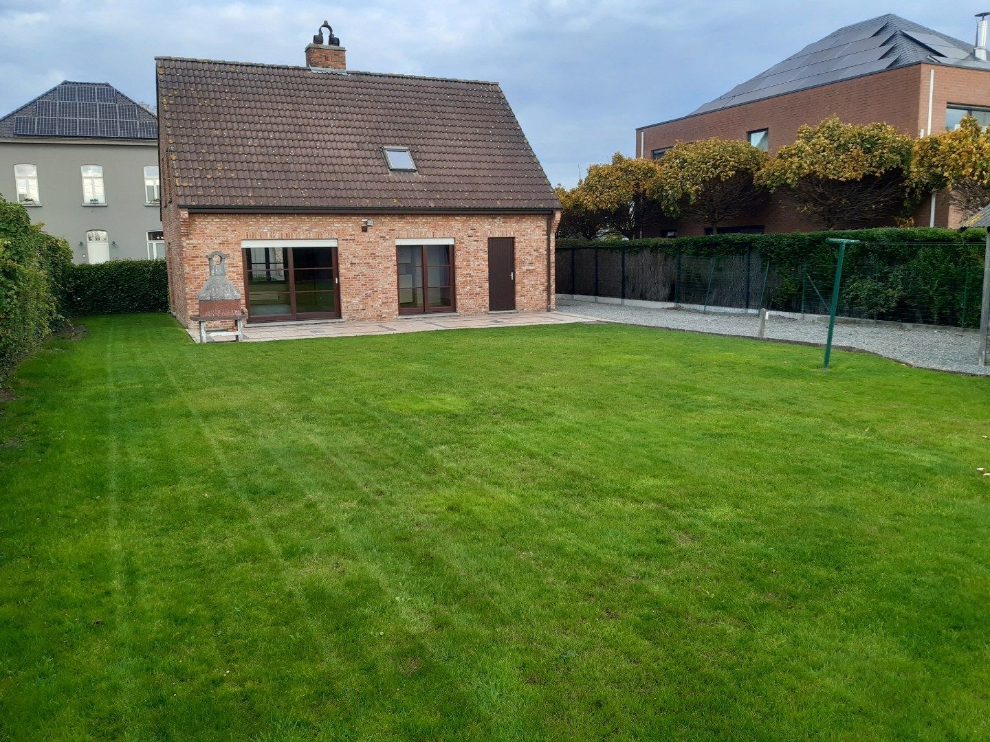 Tijdloze eigendom met tuin (Open Bebouwing). foto 27