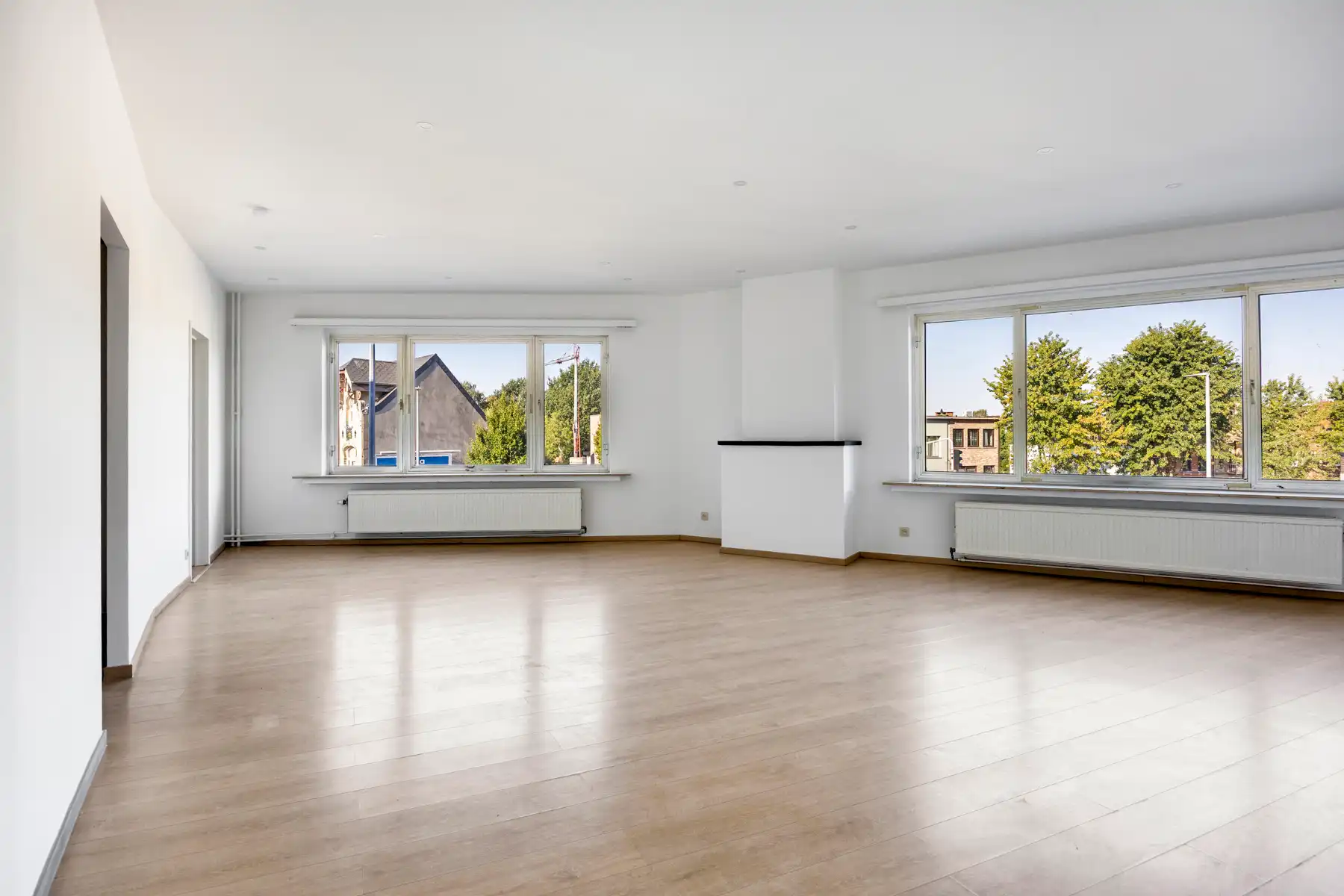 Lichtrijk 2-slaapkamerappartement met terras foto 2