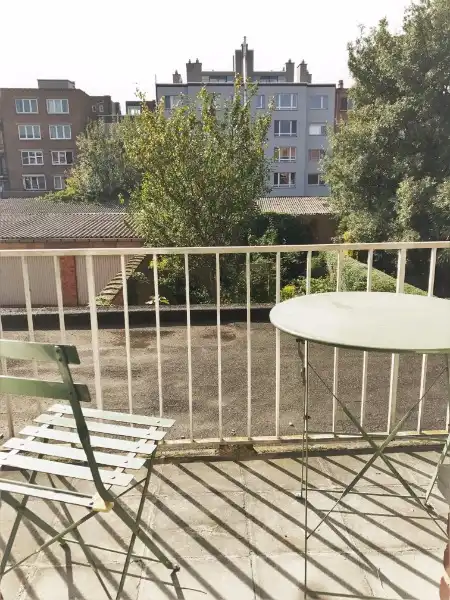 --- NIEUW --- 2 slaapkamerappartement op toplocatie nabij Gent-centrum en station Sint-Pieters! foto 3