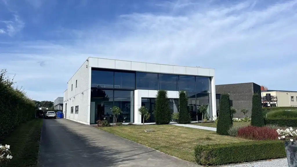 Bedrijfspand met appartement te koop nabij N47 in Lebbeke foto 24