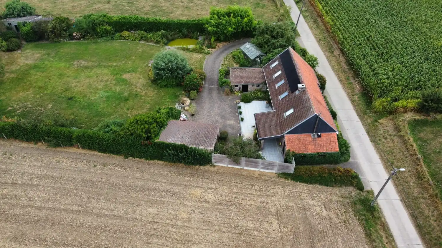 Charmante woning in hoevestijl op een perceel van 32a75ca foto 7