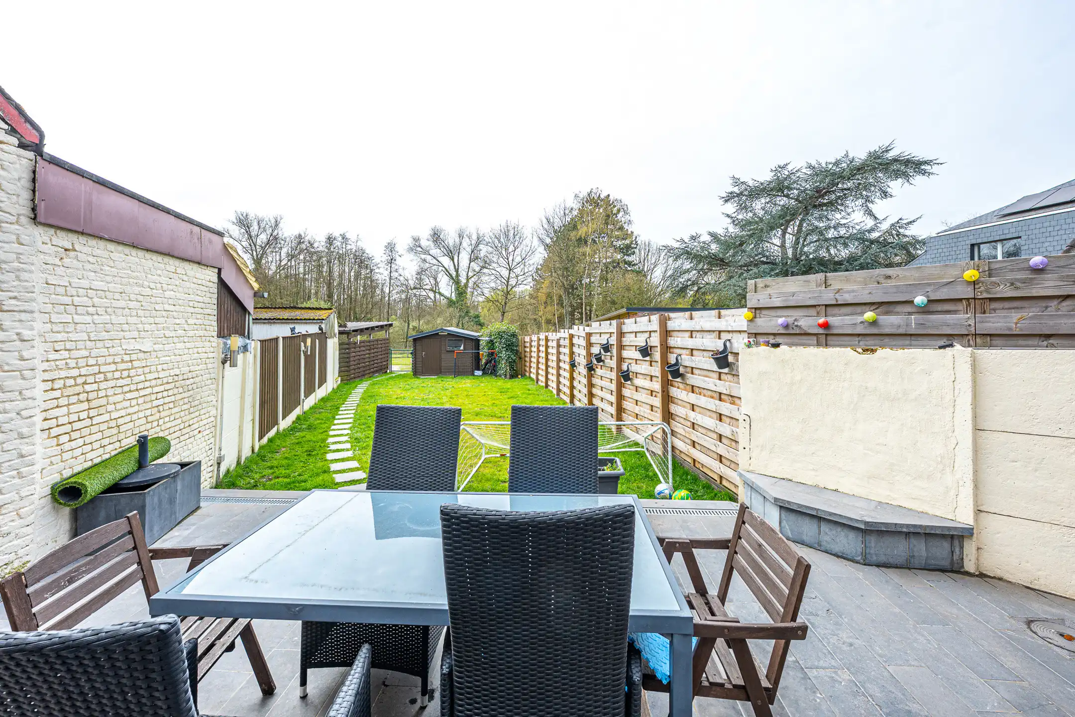 Instapklare woning met 3 slpk, terras en tuintje foto 4