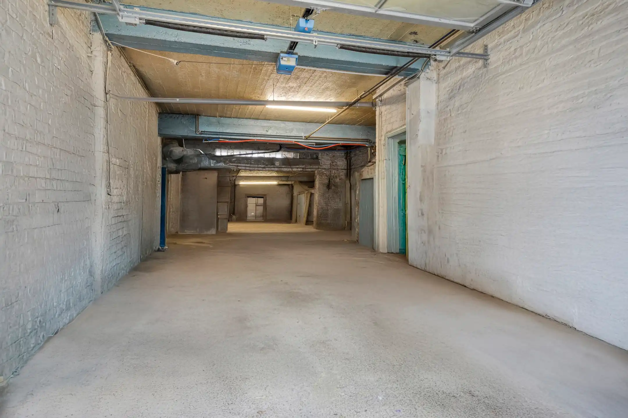 Gezellige woning 4 slpk, groot atelier 100m² en zonneterras foto 3