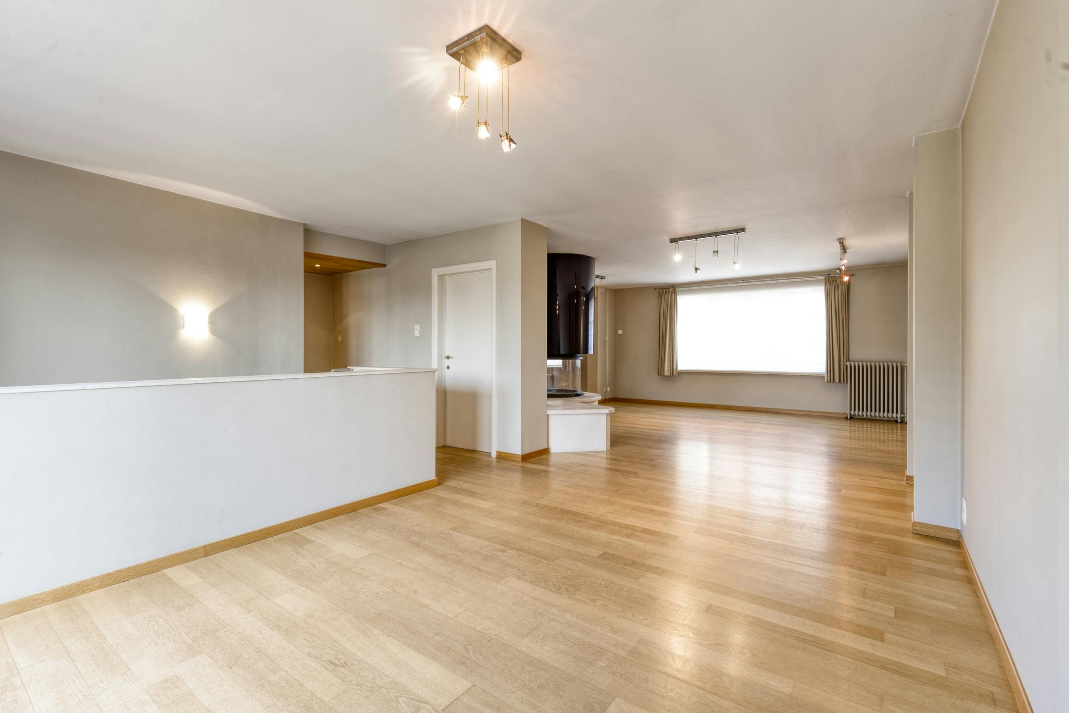 Prachtig woon- en handelspand te koop te centrum Eernegem foto 5