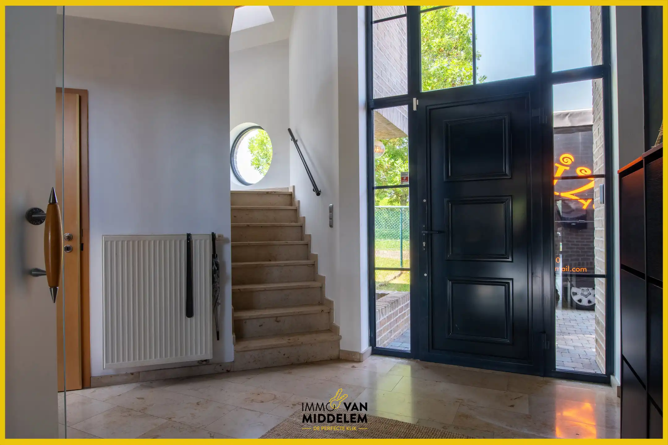 VILLA MET 5 SLAAPKAMERS, ZWEMBAD EN GARAGE foto 9