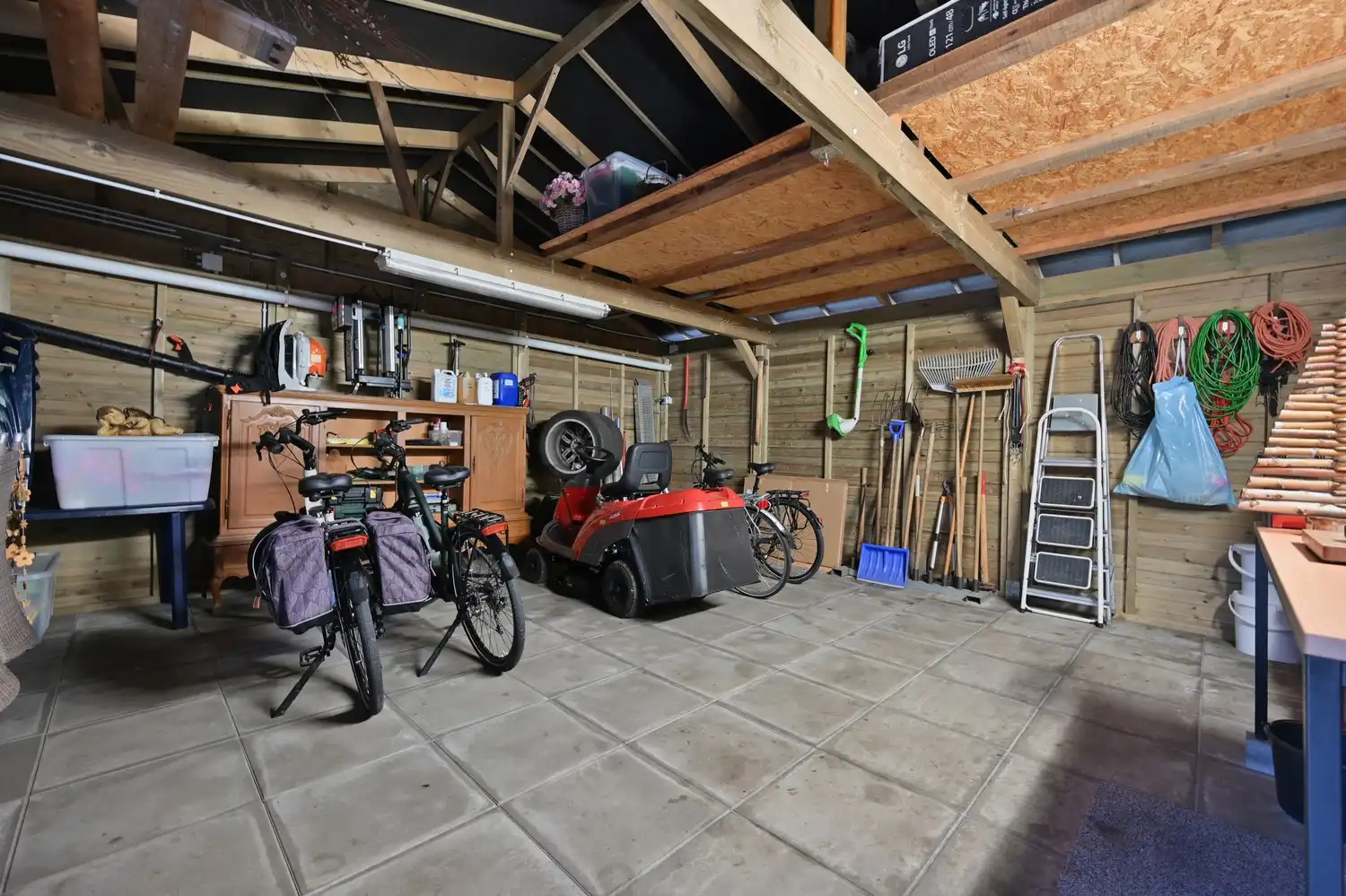 Hier woon je waar rust, ruimte en natuur samenvloeien foto 29