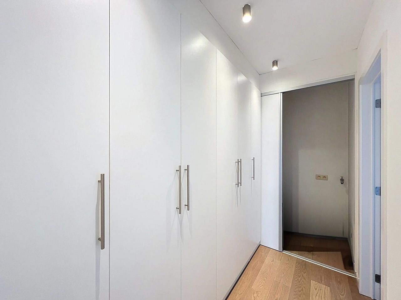 Duplex dakappartement met twee slaapkamers en een mooi, zuidgericht terras – Graaf d'Ursellaan foto 23