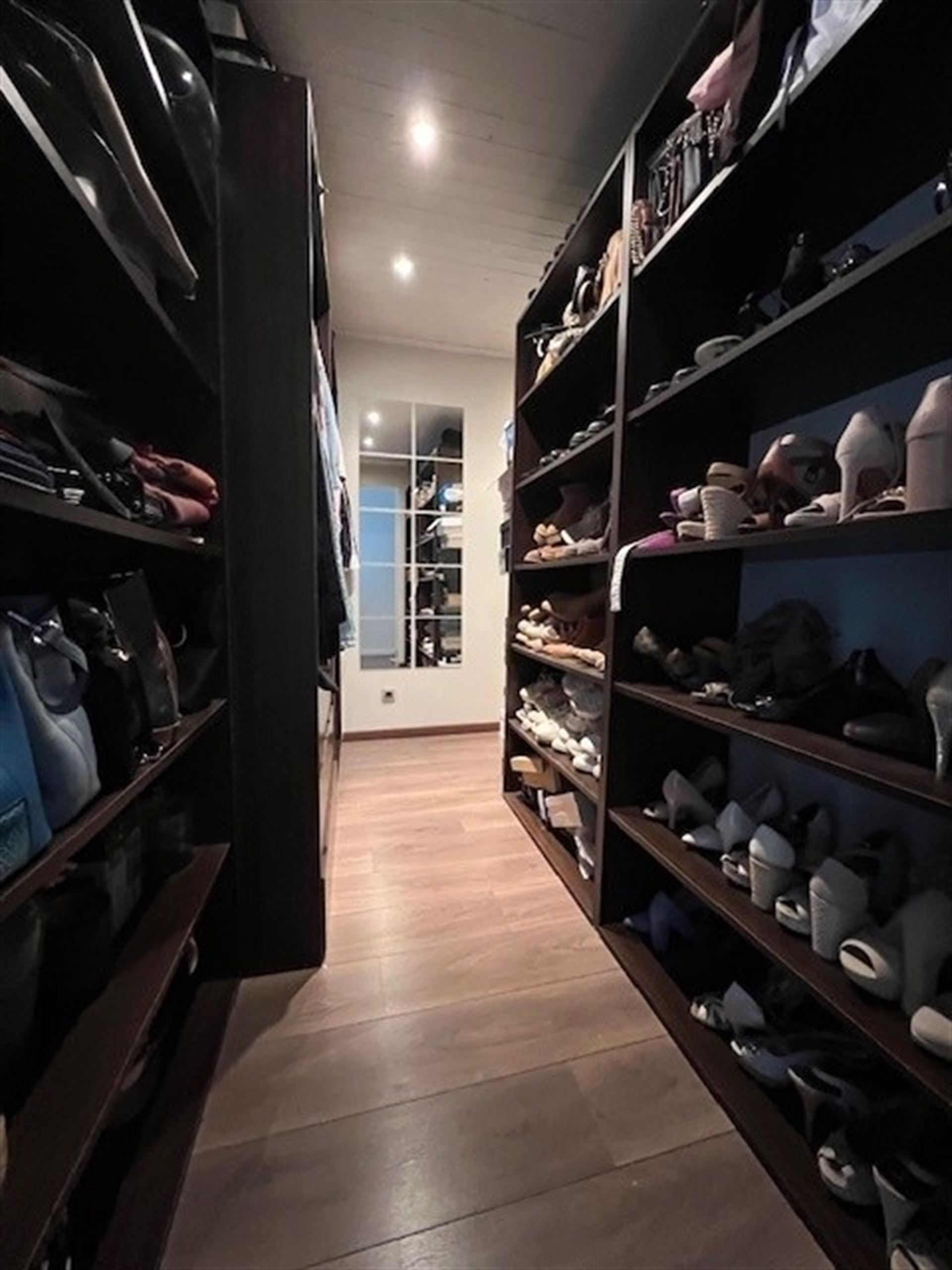Karaktervolle woning voorzien van alle comfort! foto 17