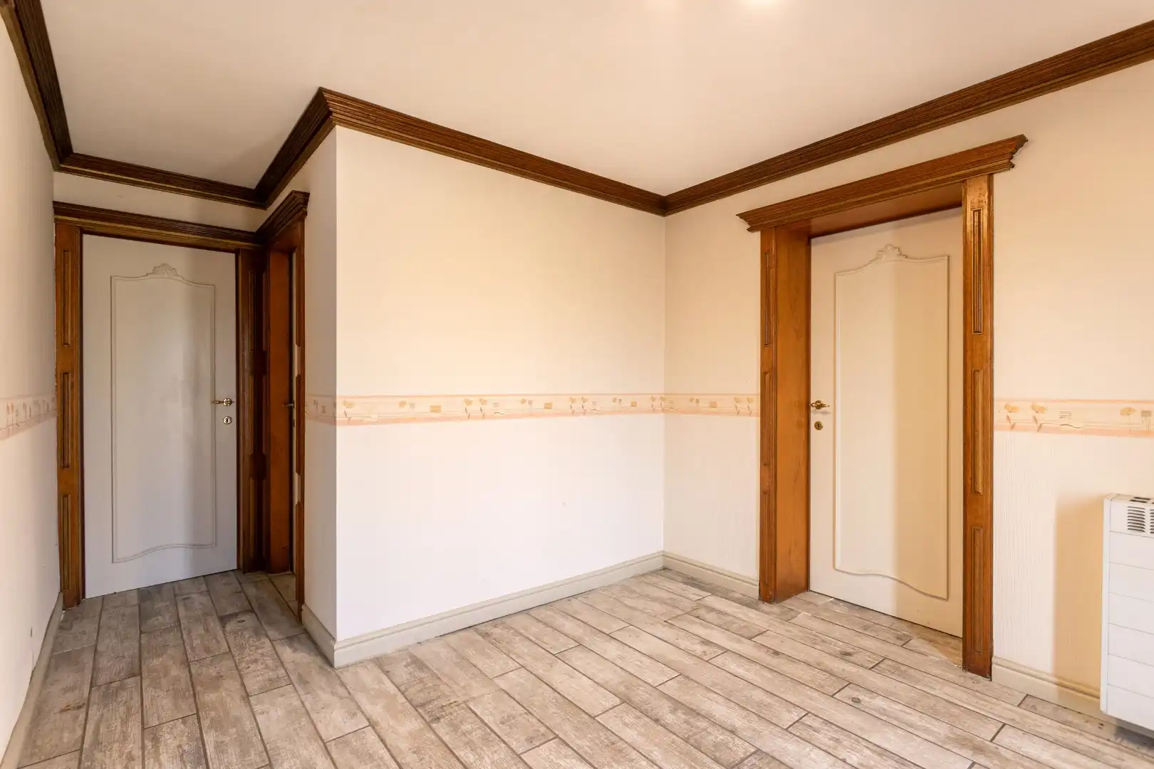 Te renoveren fermette met 3 slpk, bijgebouw en garage en mogelijkheid tot uitbreiding (bouwgrond) foto 4