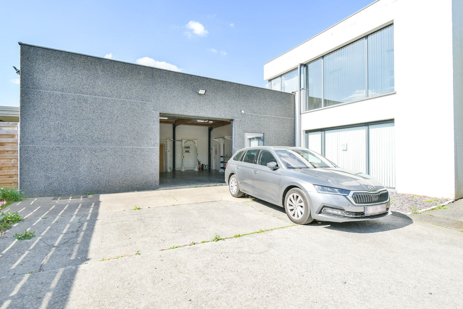Wonen én werken op toplocatie in Oostkamp! foto 10
