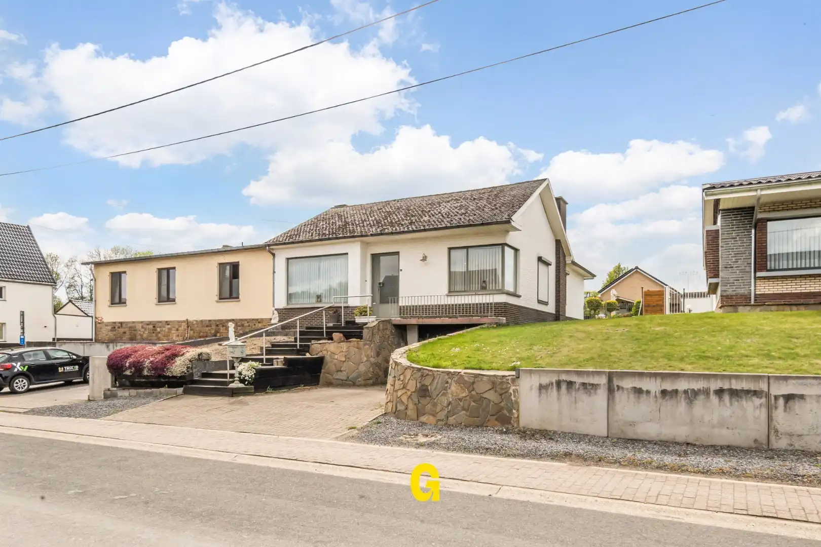 Te renoveren doch netjes verzorgde bungalow woning met tuin en garage op 5a 33ca in een aantrekkelijke buurt vlak aan het centrum foto 3