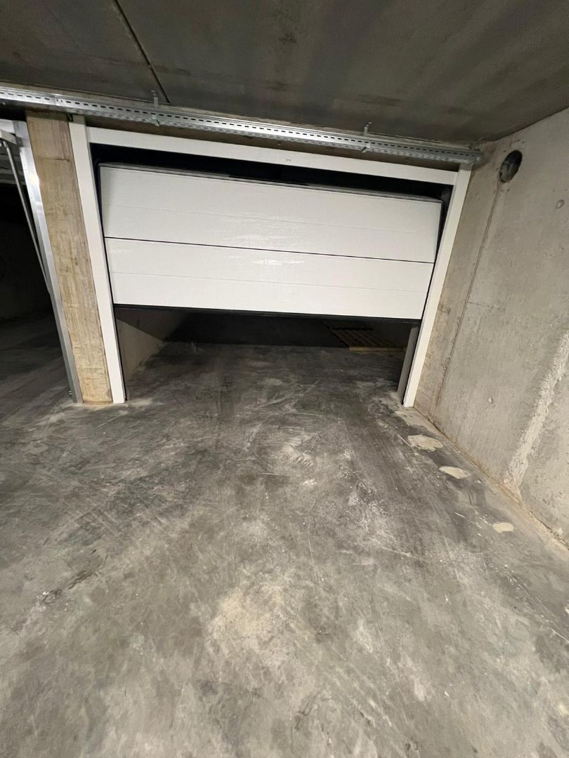 Garage te huur foto 3